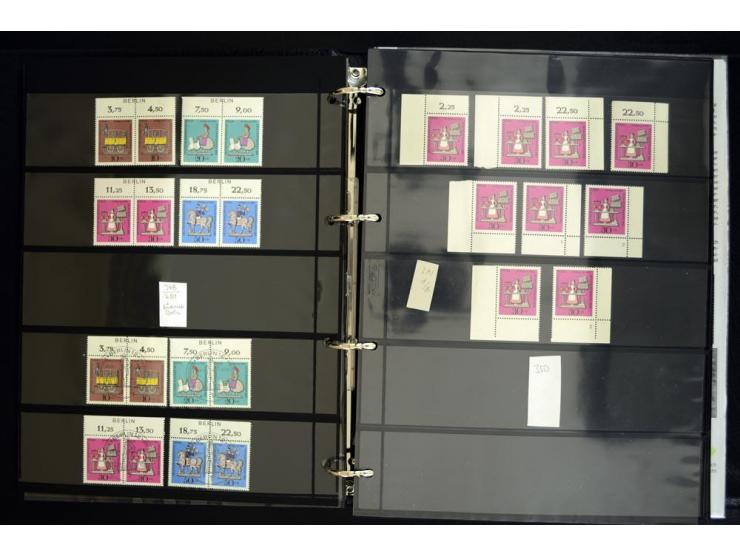 1948/90, postfrische Spezialsammlung, fast ausschließlich Rand- und vor allem Eckrandstücke, dabei auch Paare und 4er-Blocks,