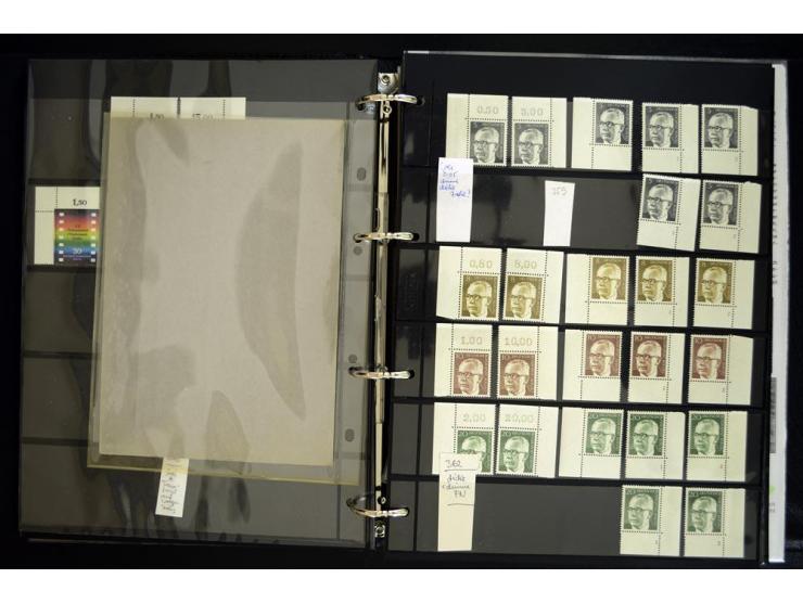 1948/90, postfrische Spezialsammlung, fast ausschließlich Rand- und vor allem Eckrandstücke, dabei auch Paare und 4er-Blocks,