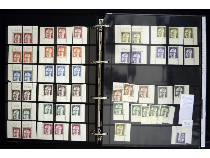 1948/90, postfrische Spezialsammlung, fast ausschließlich Rand- und vor allem Eckrandstücke, dabei auch Paare und 4er-Blocks,