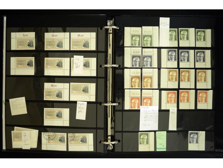 1948/90, postfrische Spezialsammlung, fast ausschließlich Rand- und vor allem Eckrandstücke, dabei auch Paare und 4er-Blocks,