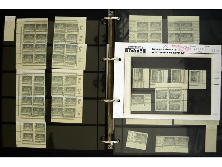 1948/90, postfrische Spezialsammlung, fast ausschließlich Rand- und vor allem Eckrandstücke, dabei auch Paare und 4er-Blocks,