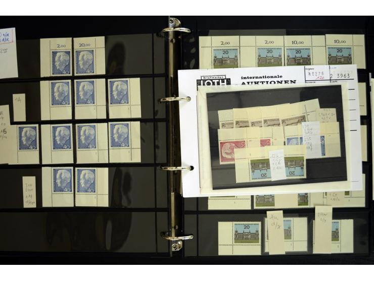 1948/90, postfrische Spezialsammlung, fast ausschließlich Rand- und vor allem Eckrandstücke, dabei auch Paare und 4er-Blocks,