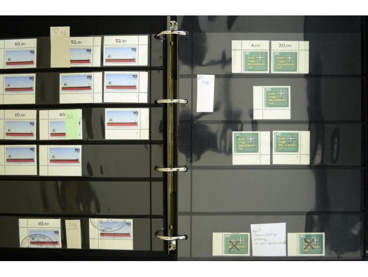 1948/90, postfrische Spezialsammlung, fast ausschließlich Rand- und vor allem Eckrandstücke, dabei auch Paare und 4er-Blocks,