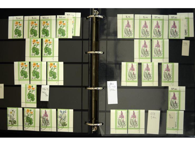 1948/90, postfrische Spezialsammlung, fast ausschließlich Rand- und vor allem Eckrandstücke, dabei auch Paare und 4er-Blocks,