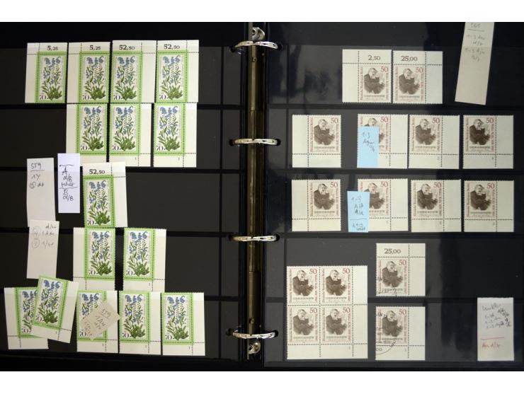 1948/90, postfrische Spezialsammlung, fast ausschließlich Rand- und vor allem Eckrandstücke, dabei auch Paare und 4er-Blocks,