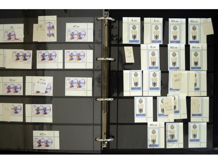 1948/90, postfrische Spezialsammlung, fast ausschließlich Rand- und vor allem Eckrandstücke, dabei auch Paare und 4er-Blocks,