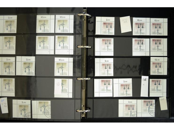 1948/90, postfrische Spezialsammlung, fast ausschließlich Rand- und vor allem Eckrandstücke, dabei auch Paare und 4er-Blocks,