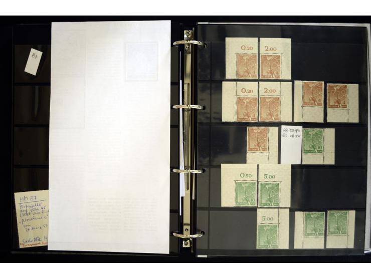 1948/90, postfrische Spezialsammlung, fast ausschließlich Rand- und vor allem Eckrandstücke, dabei auch Paare und 4er-Blocks,
