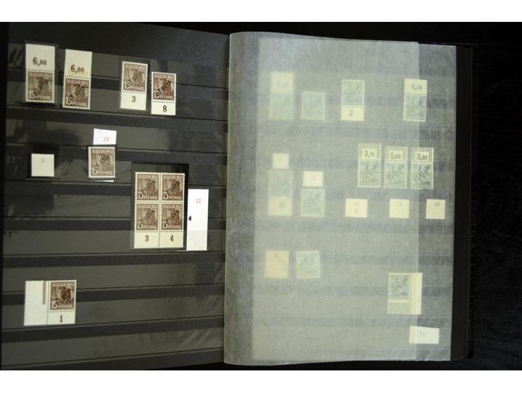 1948/90, postfrische Spezialsammlung, fast ausschließlich Rand- und vor allem Eckrandstücke, dabei auch Paare und 4er-Blocks,