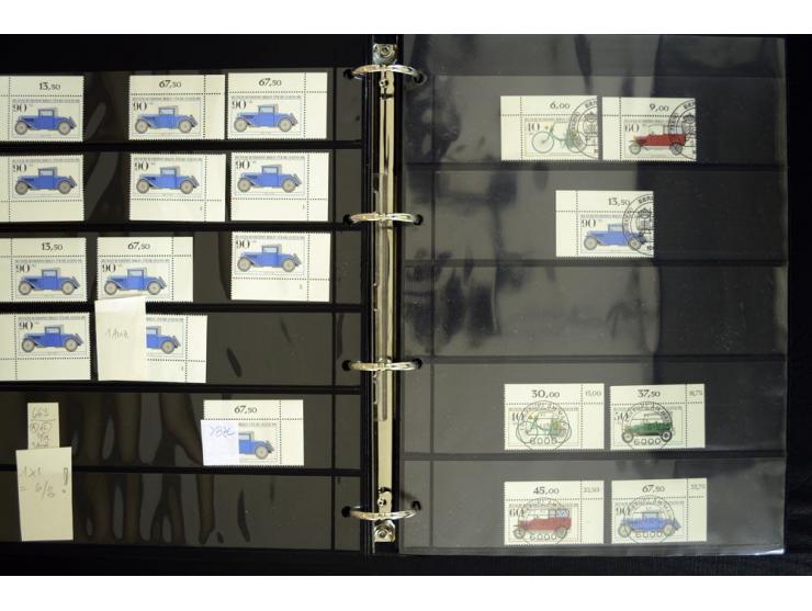 1948/90, postfrische Spezialsammlung, fast ausschließlich Rand- und vor allem Eckrandstücke, dabei auch Paare und 4er-Blocks,
