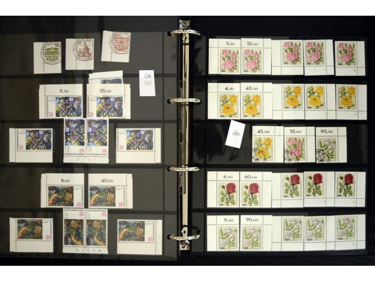 1948/90, postfrische Spezialsammlung, fast ausschließlich Rand- und vor allem Eckrandstücke, dabei auch Paare und 4er-Blocks,
