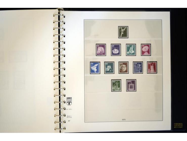 1948/1990, umfangreicher Sammlerbestand in 16 Alben, vieles mehrfach, dabei u.a. Mi.-Nr.  27, 32, 33, 34, 38(2) ,39(2) ,40(2)