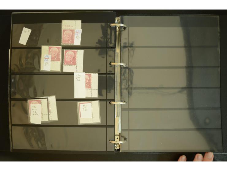 1949/95, postfrische Spezialsammlung, fast ausschließlich Rand- und vor allem Eckrandstücke, dabei auch Paare und 4er-Blocks,