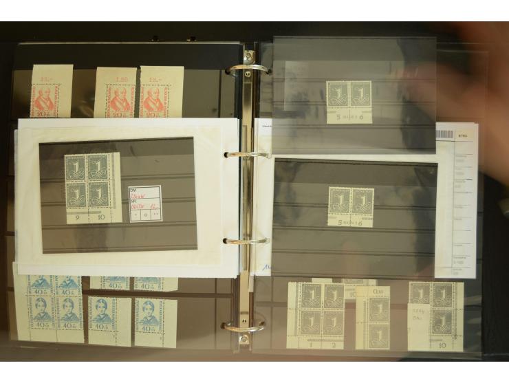 1949/95, postfrische Spezialsammlung, fast ausschließlich Rand- und vor allem Eckrandstücke, dabei auch Paare und 4er-Blocks,