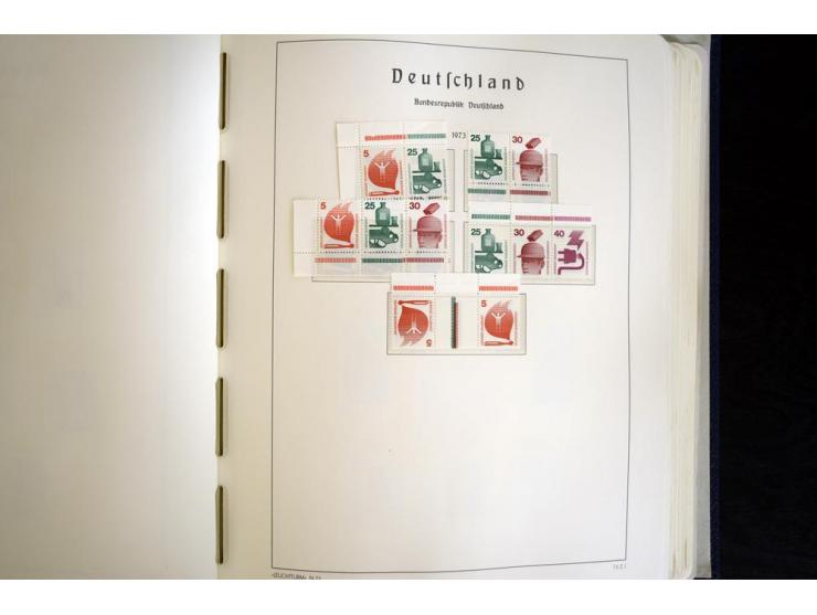 1949/90, postfrisch, in den Hauptnummern weit überkomplette Sammlung, dabei fast alle Werte aus Bogenecke, dabei u.a. Mi.-Nr.