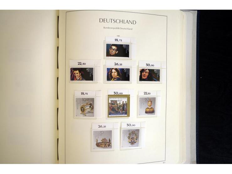 1949/90, postfrisch, in den Hauptnummern weit überkomplette Sammlung, dabei fast alle Werte aus Bogenecke, dabei u.a. Mi.-Nr.