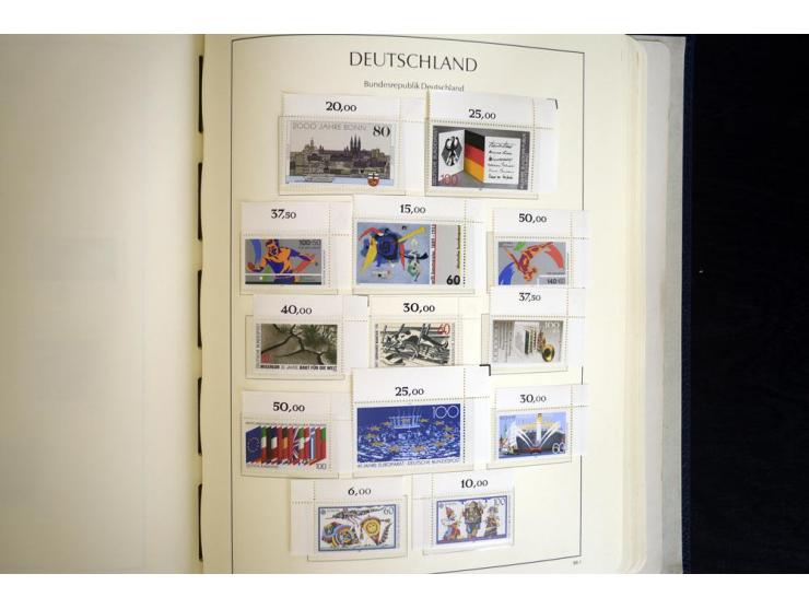 1949/90, postfrisch, in den Hauptnummern weit überkomplette Sammlung, dabei fast alle Werte aus Bogenecke, dabei u.a. Mi.-Nr.