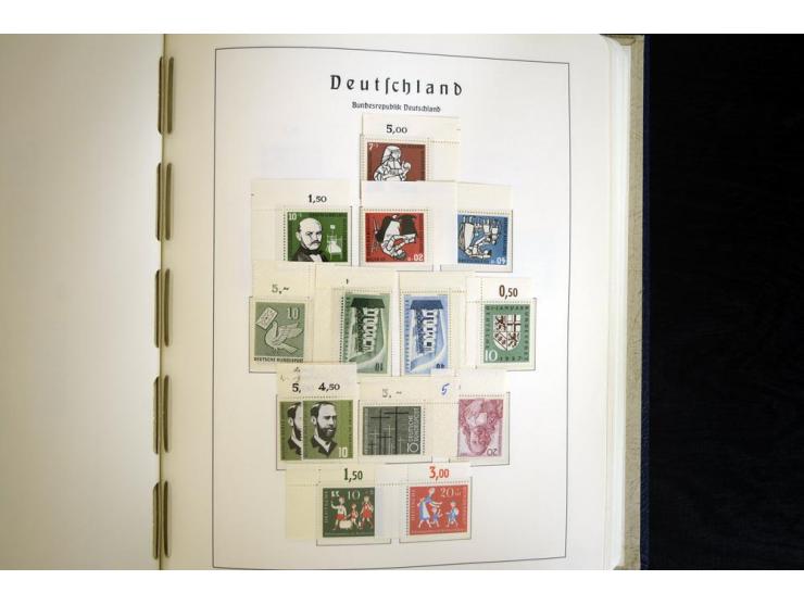 1949/90, postfrisch, in den Hauptnummern weit überkomplette Sammlung, dabei fast alle Werte aus Bogenecke, dabei u.a. Mi.-Nr.