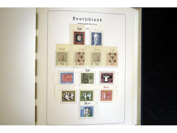1949/90, postfrisch, in den Hauptnummern weit überkomplette Sammlung, dabei fast alle Werte aus Bogenecke, dabei u.a. Mi.-Nr.