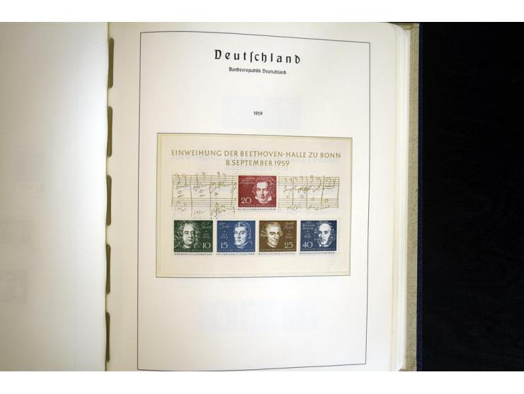 1949/90, postfrisch, in den Hauptnummern weit überkomplette Sammlung, dabei fast alle Werte aus Bogenecke, dabei u.a. Mi.-Nr.