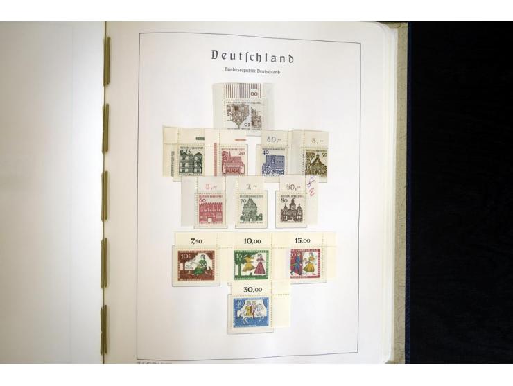 1949/90, postfrisch, in den Hauptnummern weit überkomplette Sammlung, dabei fast alle Werte aus Bogenecke, dabei u.a. Mi.-Nr.