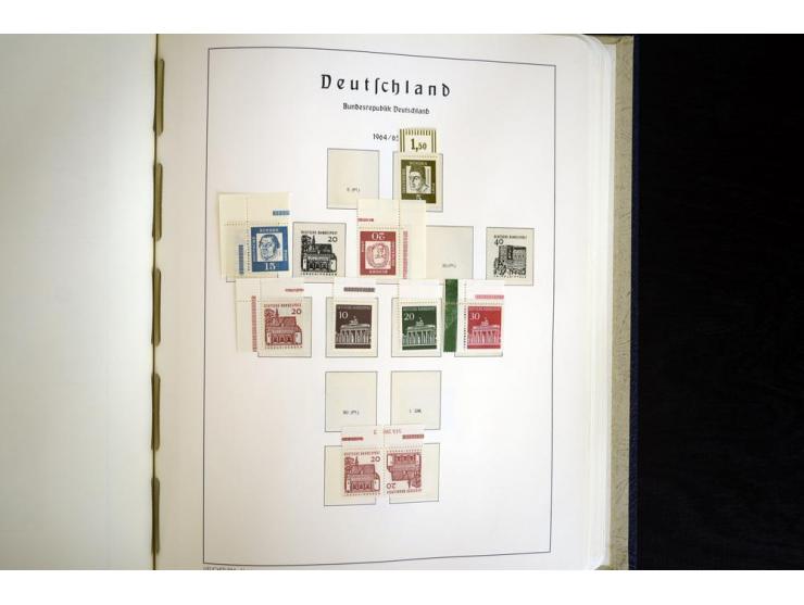 1949/90, postfrisch, in den Hauptnummern weit überkomplette Sammlung, dabei fast alle Werte aus Bogenecke, dabei u.a. Mi.-Nr.
