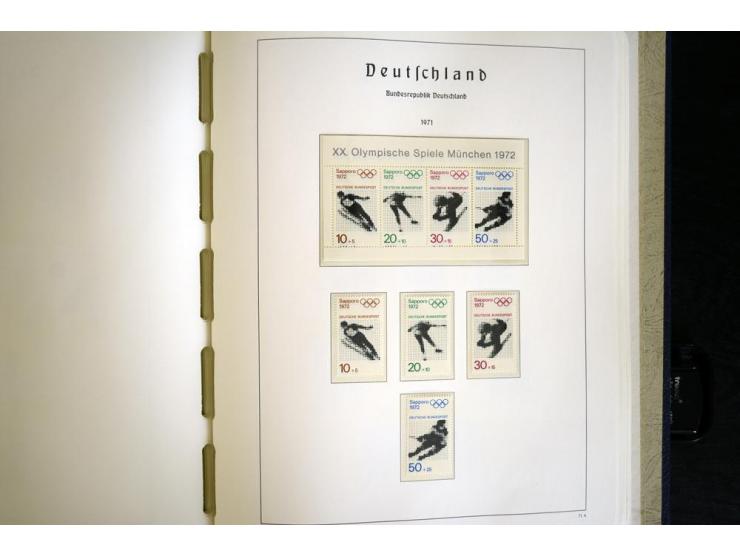 1949/90, postfrisch, in den Hauptnummern weit überkomplette Sammlung, dabei fast alle Werte aus Bogenecke, dabei u.a. Mi.-Nr.
