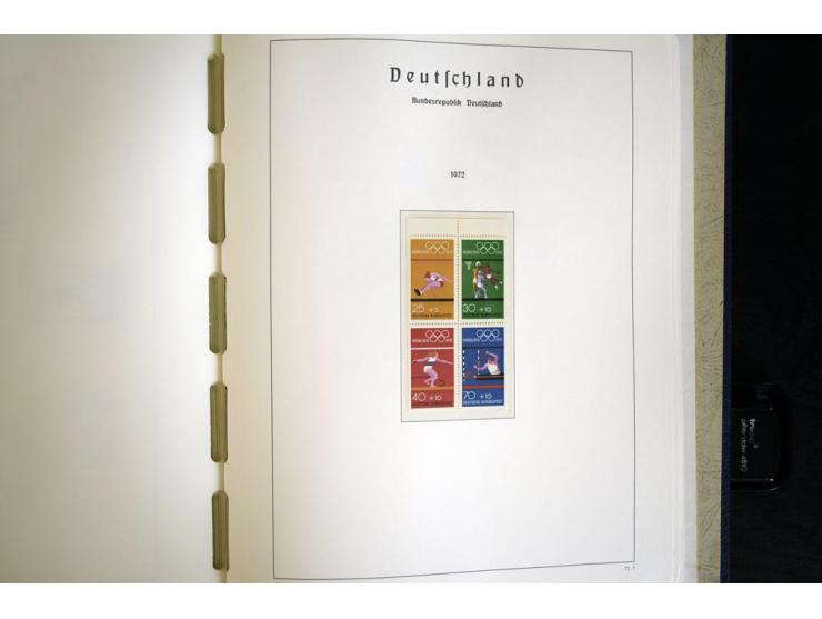 1949/90, postfrisch, in den Hauptnummern weit überkomplette Sammlung, dabei fast alle Werte aus Bogenecke, dabei u.a. Mi.-Nr.