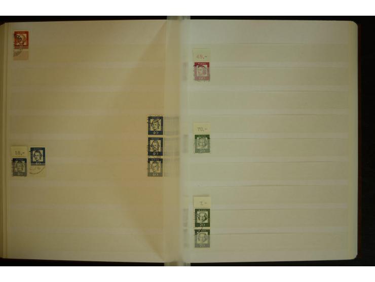 1951/66, postfrische, ungebrauchte und gestempelte Sammlung der Dauermarken, dabei Paare, 4er-Blocks, Zusammendrucke etc. mit