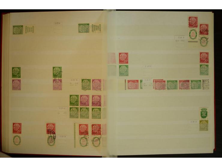 1951/66, postfrische, ungebrauchte und gestempelte Sammlung der Dauermarken, dabei Paare, 4er-Blocks, Zusammendrucke etc. mit