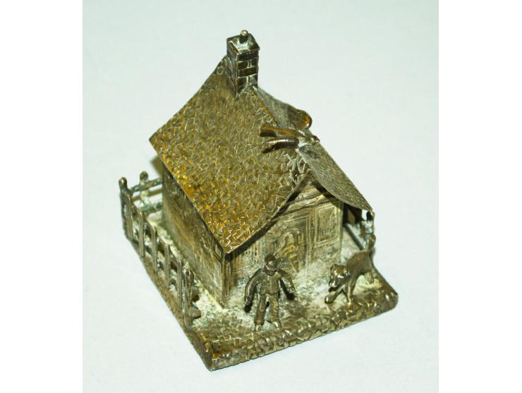 Sheffield Silber, Briefmarkendose in figuraler Ausführung, Punzmarken von Samuel Boyce Landeck, 1894. Die Briefmarkendose ist