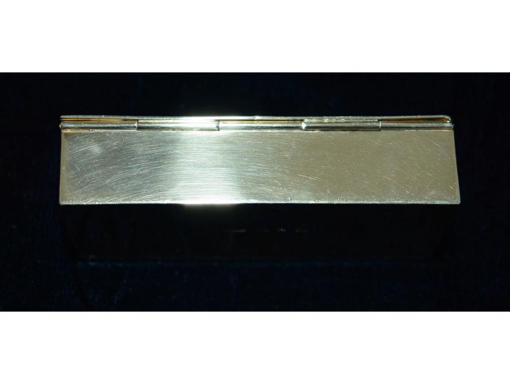 Englisches Silber, Briefmarkendose mit drei Briefmarkenfächern, Keltisches Kreuz auf Deckel, Punzmarken Stockes & Ireland, Bi