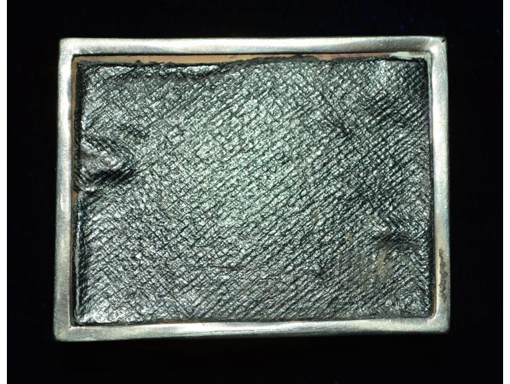 Englisches Silber, Briefmarkendose mit vorderseitig eingelegter Haifischhaut, London, 1906. Zwei Briefmarkenfächer. Außergewö