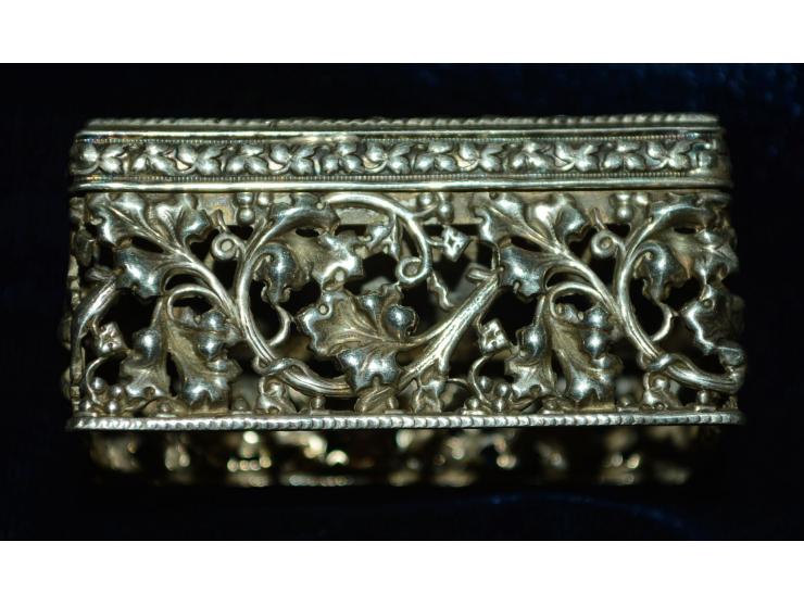 Sterling Silber, Briefmarkendose, reich durchbrochenes florales Design, hergestellt von der Firma J. E. Caldwell & Co in Phil