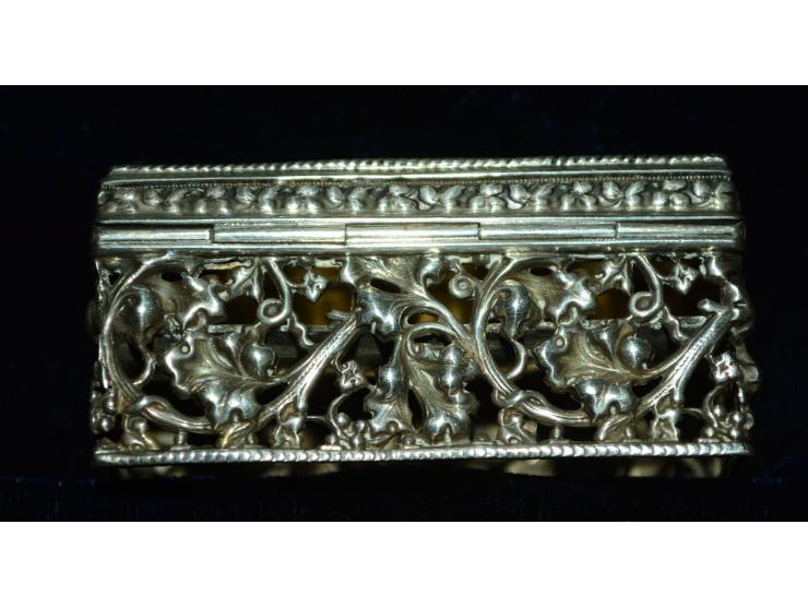 Sterling Silber, Briefmarkendose, reich durchbrochenes florales Design, hergestellt von der Firma J. E. Caldwell & Co in Phil