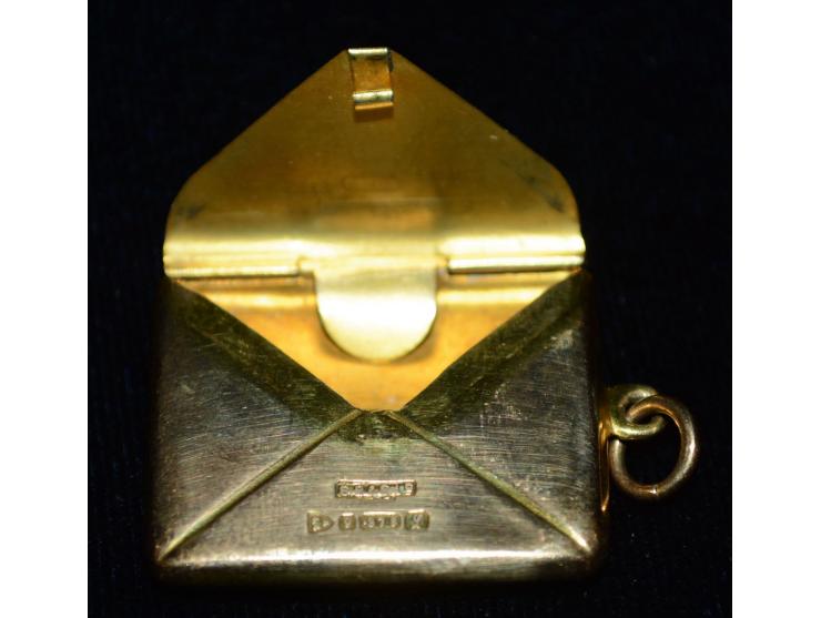 Gold-Briefmarkendose in Form eines Briefes, Chester Puntzmarke, 9 Karat Gold, ein Briefmarkenfach. Ein außergewöhnliches Stüc