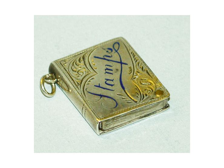 Sterling Silber, Briefmarkendose in Form eines kleinen Buches, hergestellt von der Firma Crisford & Norris, Birmingham, reich