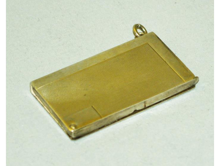 Englisches SIlber, kleine Briefmarkendose, wohl Art Deco, Englische Punzmarken. Die Dose verfügt über zwei Briefmarkenfächer 