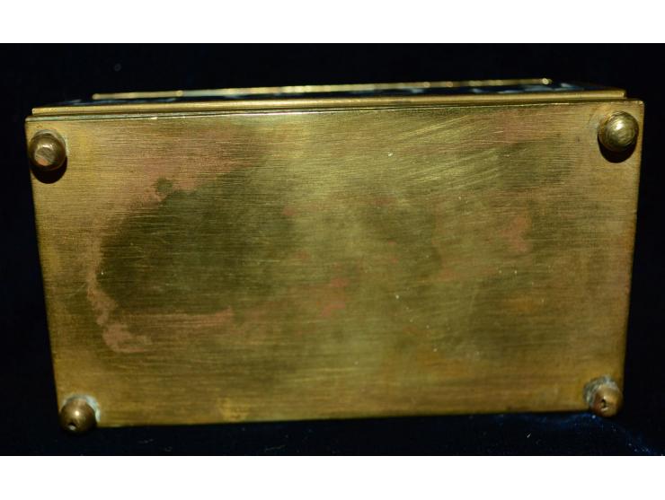 Briefmarkendose aus Bronze mit blauer Emailmalerei, florale Motive, sehr detailreiche Ausführung auf Deckel und Seitenflächen