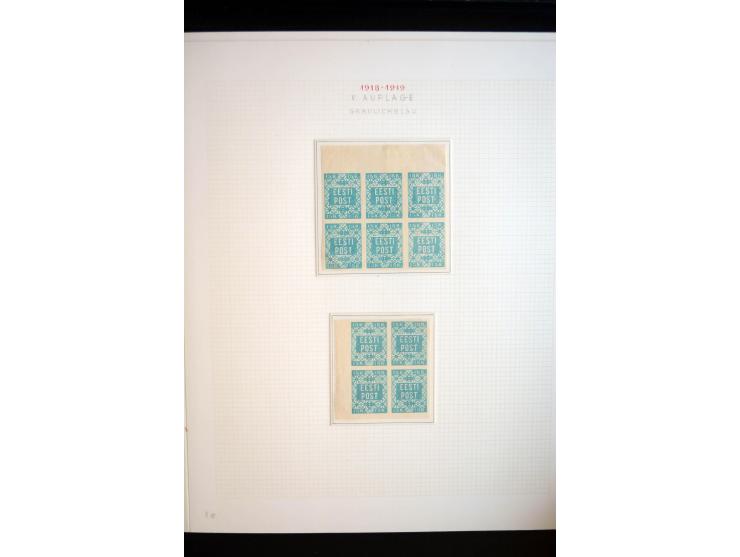 1918/19, Blumenmuster, sehr interesssante Spezialsammlung Mi.-Nr. 1-4 in 3 Bänden, aus dem Nachlass von Votele Org, dem Autor