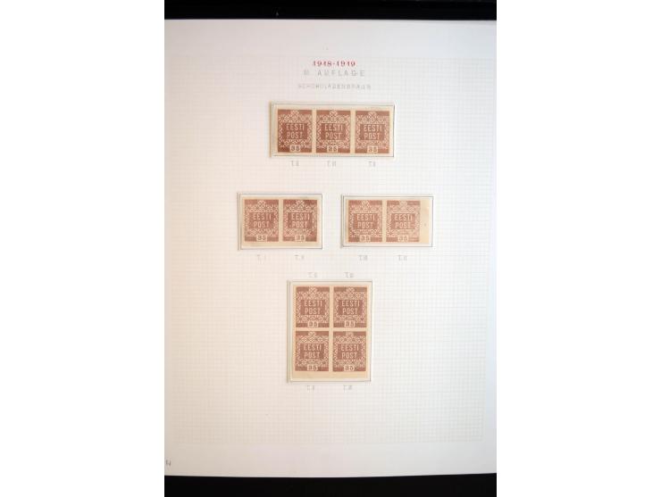 1918/19, Blumenmuster, sehr interesssante Spezialsammlung Mi.-Nr. 1-4 in 3 Bänden, aus dem Nachlass von Votele Org, dem Autor