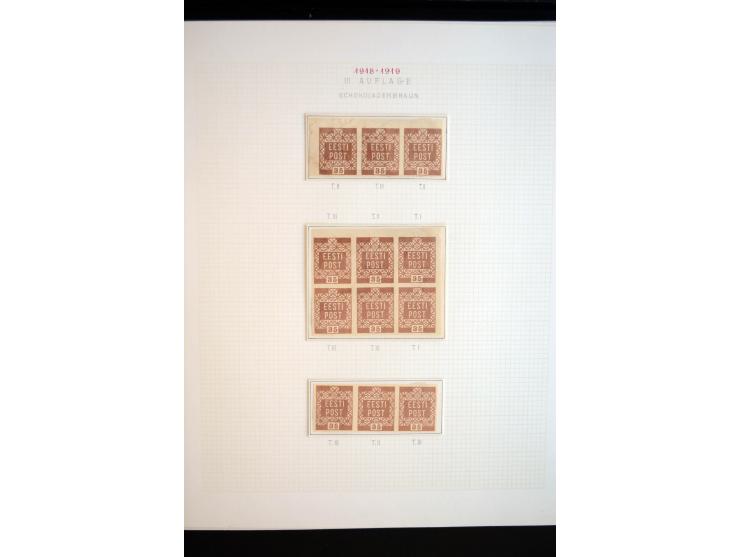 1918/19, Blumenmuster, sehr interesssante Spezialsammlung Mi.-Nr. 1-4 in 3 Bänden, aus dem Nachlass von Votele Org, dem Autor