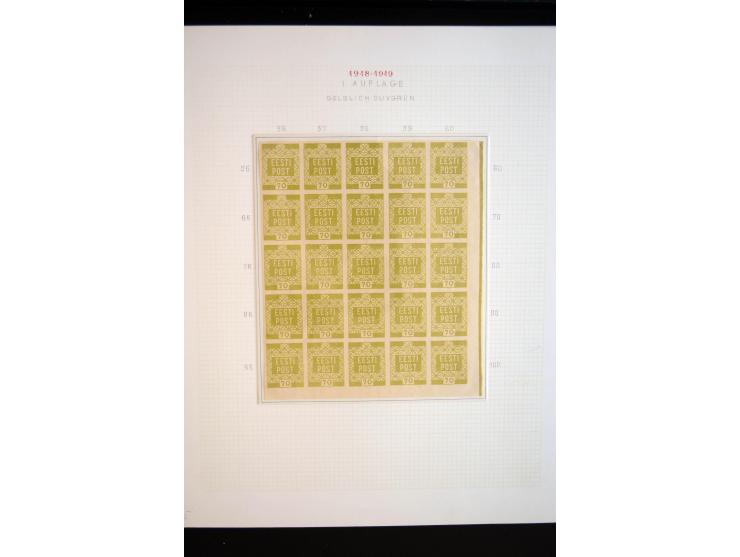 1918/19, Blumenmuster, sehr interesssante Spezialsammlung Mi.-Nr. 1-4 in 3 Bänden, aus dem Nachlass von Votele Org, dem Autor