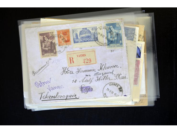 1854/1954 (ca.), etwa 80 Briefe, Karten und frankierte Zeitungen, dabei Flugpost, Krimkrieg, etc.