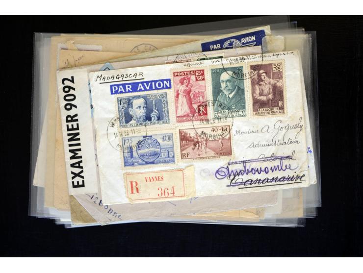1854/1954 (ca.), etwa 80 Briefe, Karten und frankierte Zeitungen, dabei Flugpost, Krimkrieg, etc.