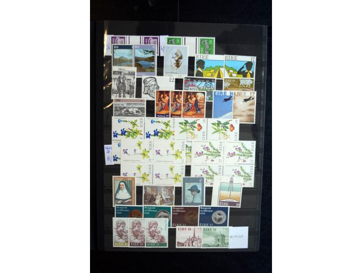 1922/2000, postfrische und ungebrauchte Sammlung mit u.a. Mi.-Nr. 9-11, 37-39 (3), A-C61, 62-64 etc.