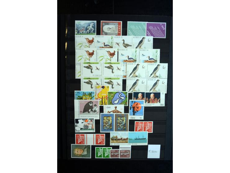 1922/2000, postfrische und ungebrauchte Sammlung mit u.a. Mi.-Nr. 9-11, 37-39 (3), A-C61, 62-64 etc.