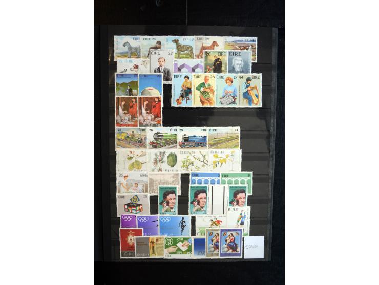 1922/2000, postfrische und ungebrauchte Sammlung mit u.a. Mi.-Nr. 9-11, 37-39 (3), A-C61, 62-64 etc.