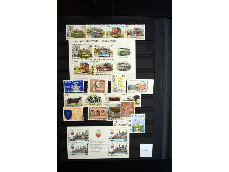 1922/2000, postfrische und ungebrauchte Sammlung mit u.a. Mi.-Nr. 9-11, 37-39 (3), A-C61, 62-64 etc.