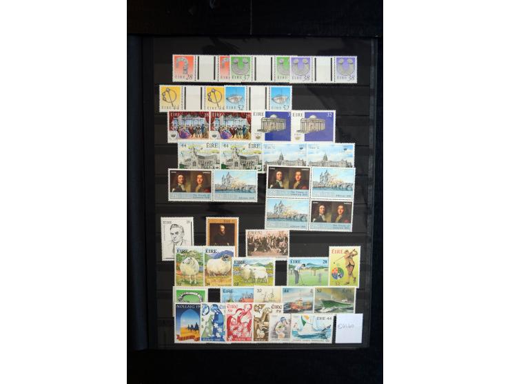 1922/2000, postfrische und ungebrauchte Sammlung mit u.a. Mi.-Nr. 9-11, 37-39 (3), A-C61, 62-64 etc.